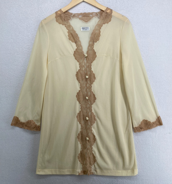 Emilio Pucci Other - EMILIO PUCCI FORMFIT ROGERS Nightgown S 10-12 Lace Trim Long Sleeve Ivory VTG